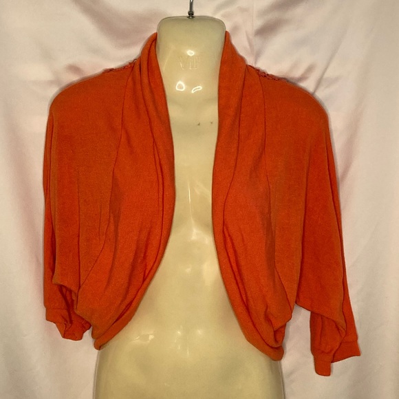Rue 21 Shrug Size XL